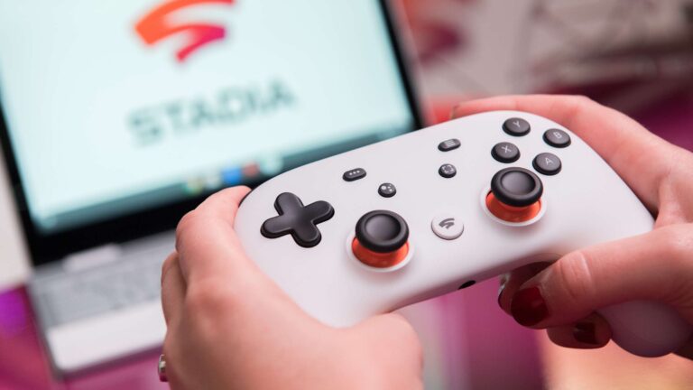 522509323-google-stadia-streamt-spiele-smartphones-laptops-oder-fernseher-X1DHAIVJoea