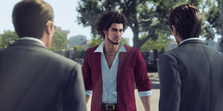 yakuza-like-a-dragonprotagonistichiban-kasuga-squares-off-against-some-tough-customers