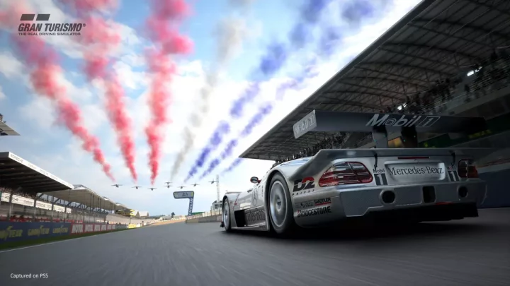 Dnes vychází Gran Turismo 7, náznak post-launch podpory + úvodní filmeček